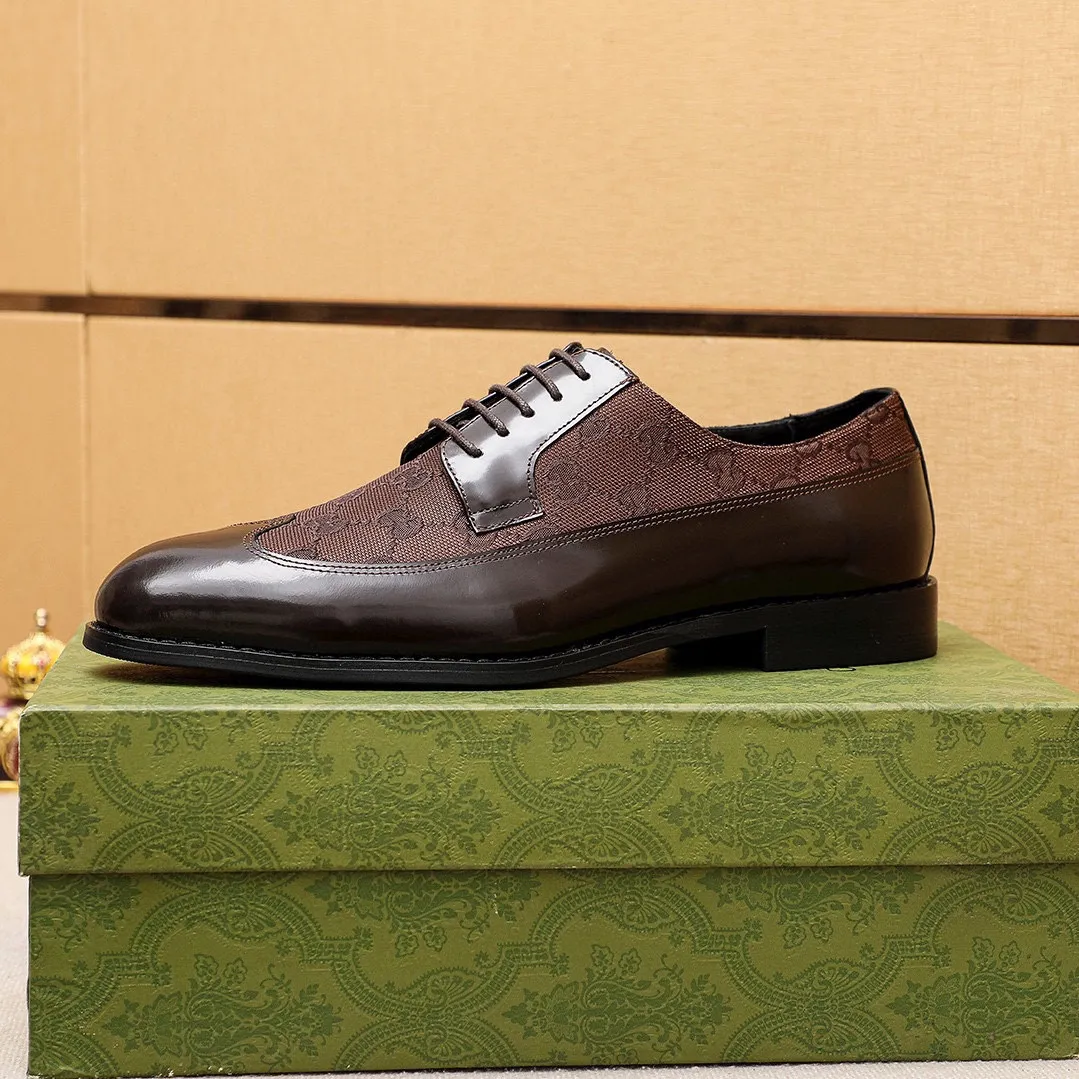 Men's shoes 💰460 💐 Product trademark: GUCCI "Gucci" business leather shoes Regular size: 38-44 (45🉑️customized) Product materials: Selected imported first-layer open-edge beaded cowhide leather upper, imported water-dyed cowhide leather lining. Strong three-dimensional visual effect, combined outsole Color: 2⃣️colors available